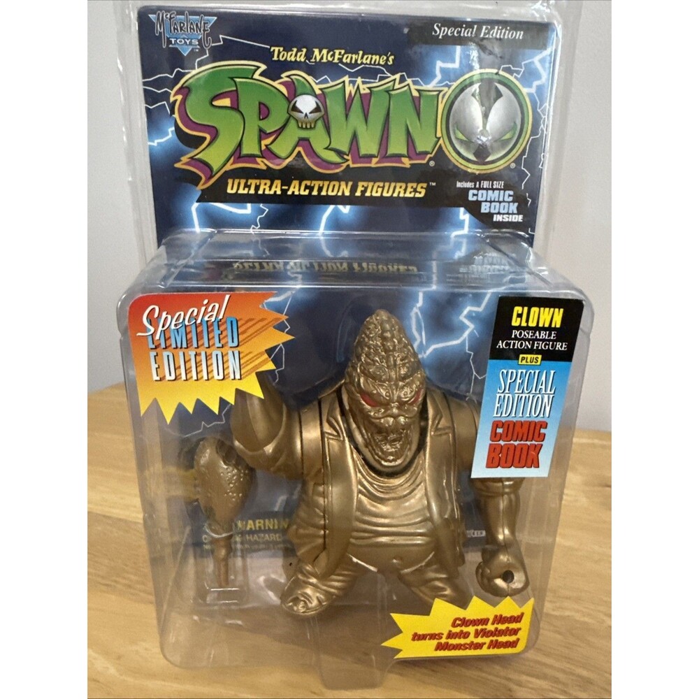 1996 McFarlane Toys Spawn Special Edition Gold Clown Ultra With Comic Book